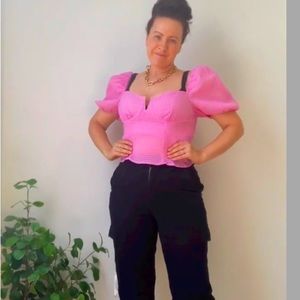 NORDSTROM RACK ASTR- new never worn -size M - bright pink - puffy sleeves-  pink